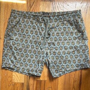 Jachs Green and Orange pattern shorts